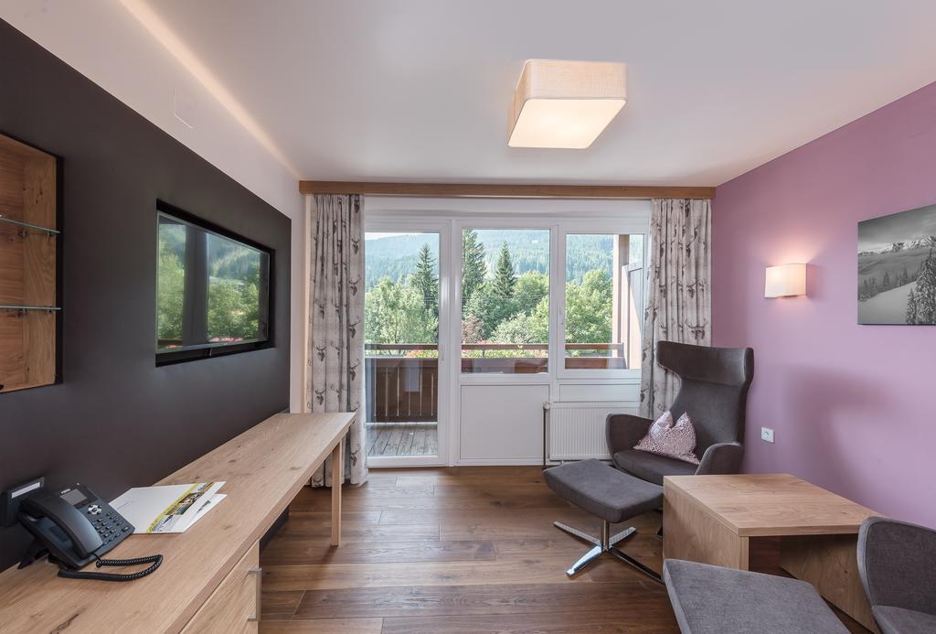 Superior Junior Suite